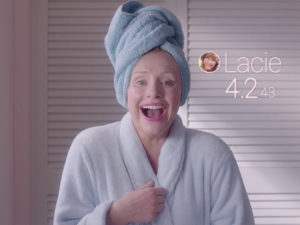 Black Mirror, Staffel 3, Episode 1: Abgestürzt